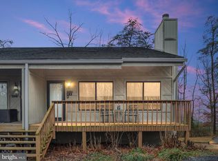 452 Spitz Ln #B, Basye, VA 22810