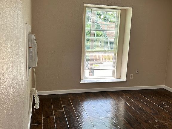 2nd image of 1037 E Tucker St APT 203