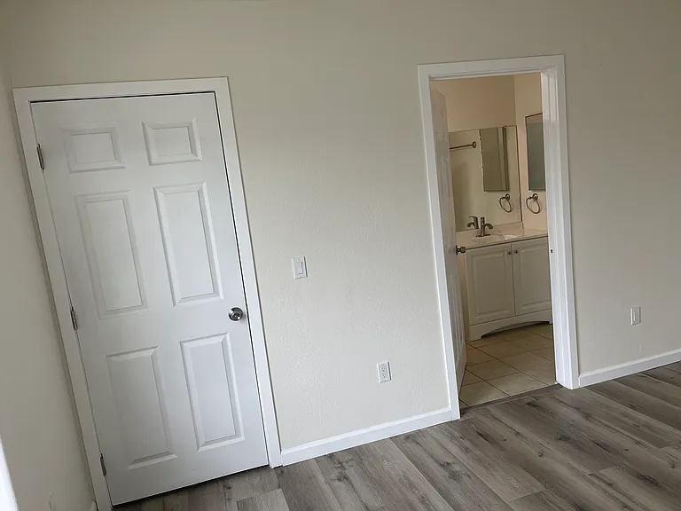 24593 Monterey Ave #B — Photo 13