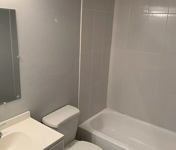 111 SW Madison Cir N #106 — Photo 8