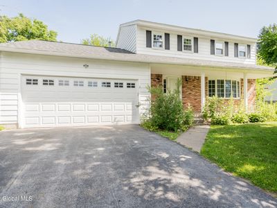 8 Brookwood Drive, Saratoga Springs, NY, 12866