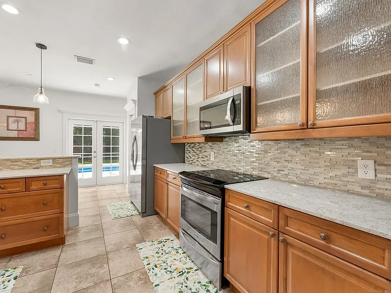 102 Sunset Cir — Photo 15