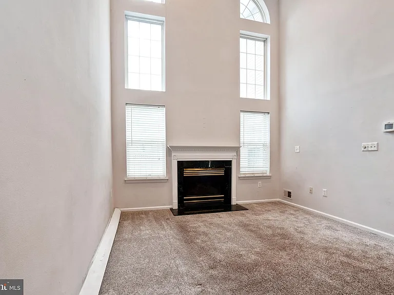 210 Kentshire Ct — Photo 7