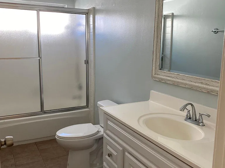 5354 Lindley Ave #305 — Photo 11
