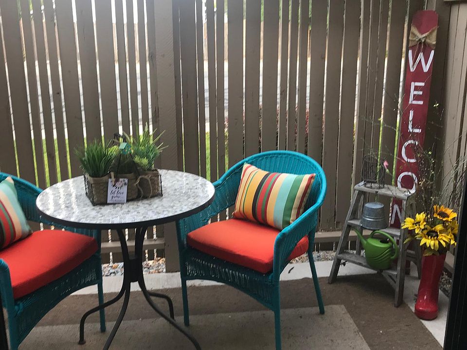 Enclosed private patio
