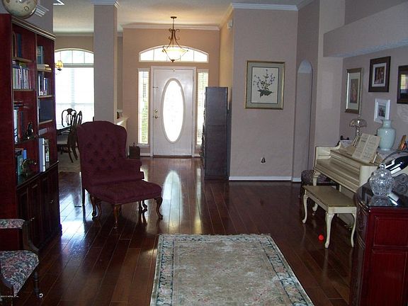5th image of 1932 Lyndhurst Dr