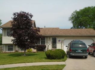 177 S Clearview Pl, South Bend, IN 46619