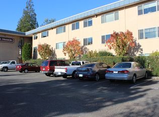 138 SW 157th St APT 102, Burien, WA 98166