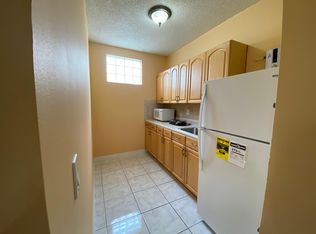 890 SW 143rd Ave, Miami, FL 33184