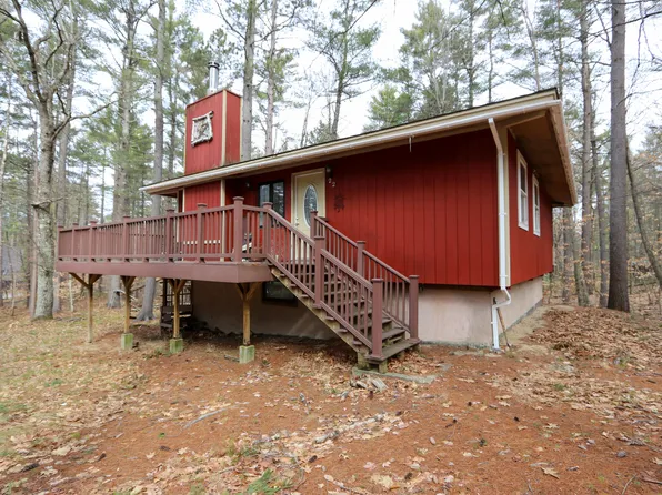 22 Fawn Ln, Jay, NY 12941