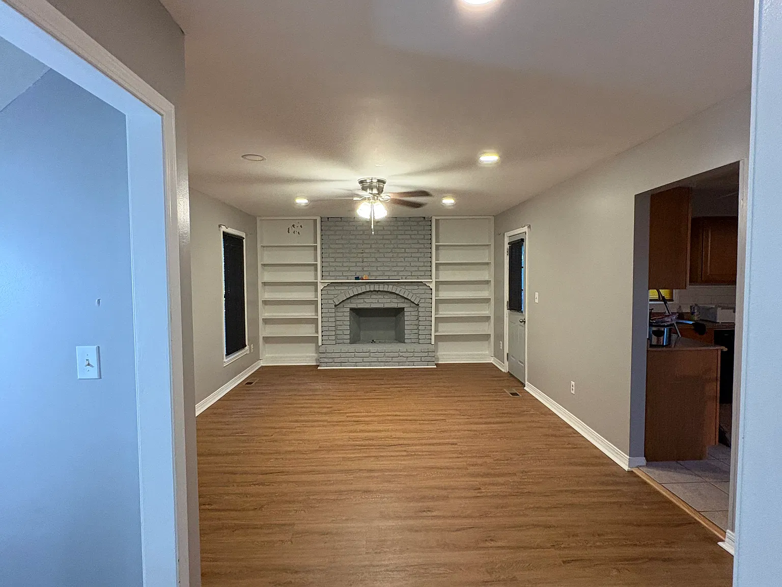4 bed, 2258 sqft, $2,800 — Photo 2