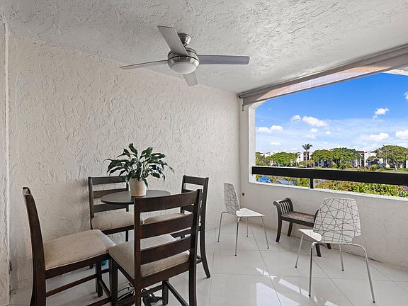 3rd image of 825 Egret Cir APT 504