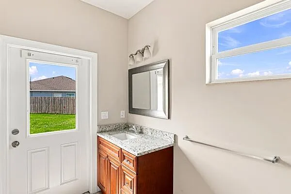 5866 NW Mesa Cir — Photo 38