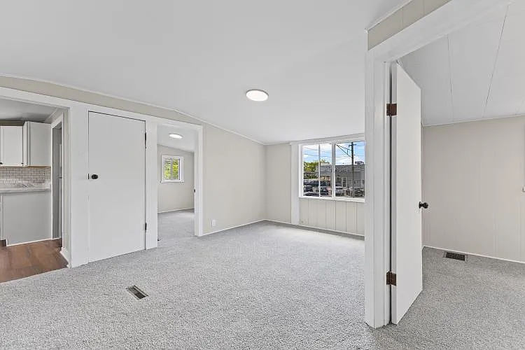 920 Premont Ave #2 — Photo 8