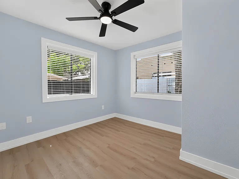 1015 Ohio Ave — Photo 18