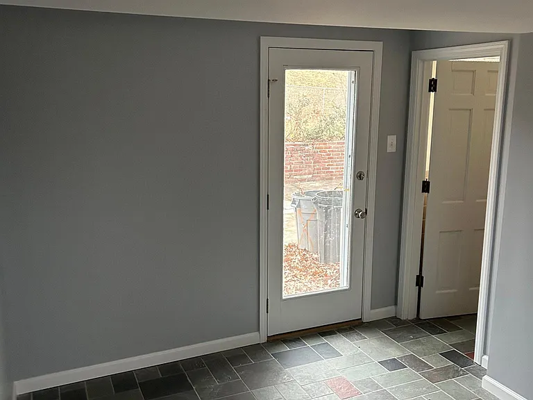 1204 Allen Ave — Photo 6