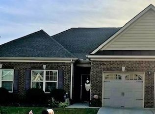 1456 Woodside Dr, Lebanon, TN 37087