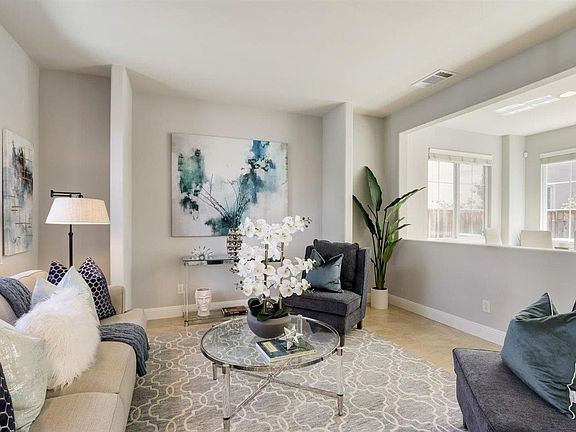 3rd image of 2178 Esperanca Ave