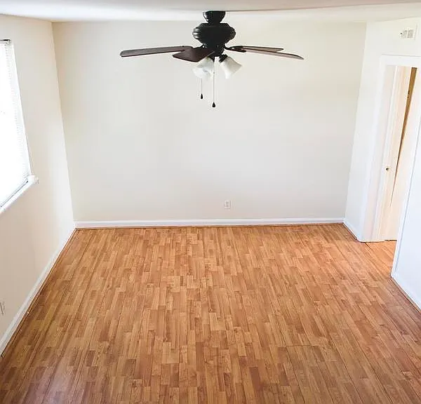 1906 Lakeview Ave — Photo 11