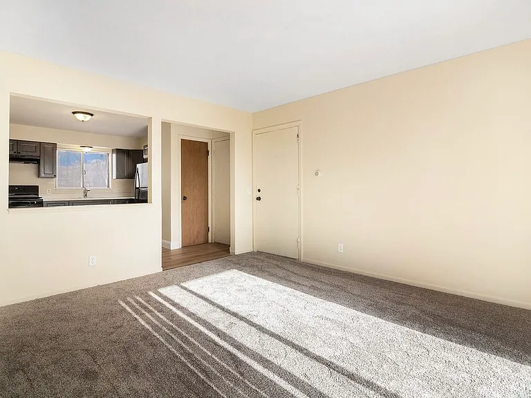 1720 Porter St SW #10 — Photo 7