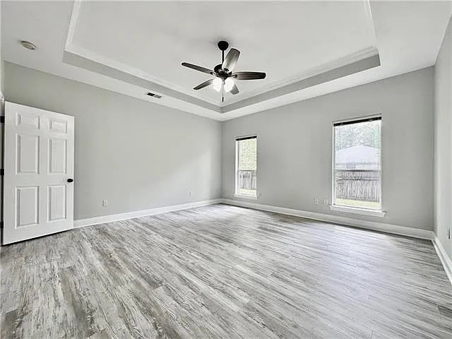 1480 Albert St — Photo 11
