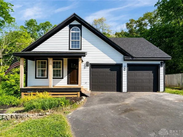 60 Loraine Ave, Harveysburg, OH 45032