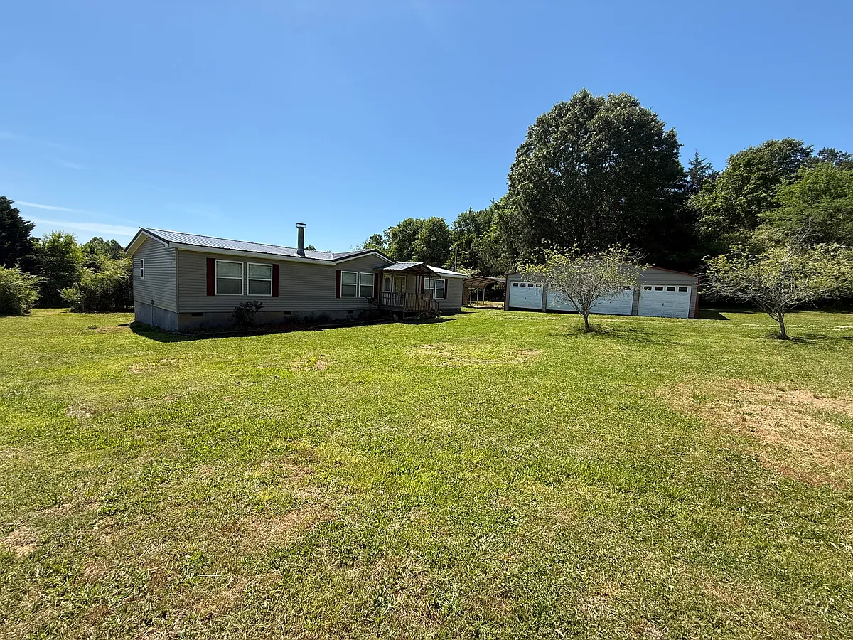 Photo 2 of 26 - 482 Leek Rd SW - Adairsville, GA Building Photo - 482 Leek Rd SW