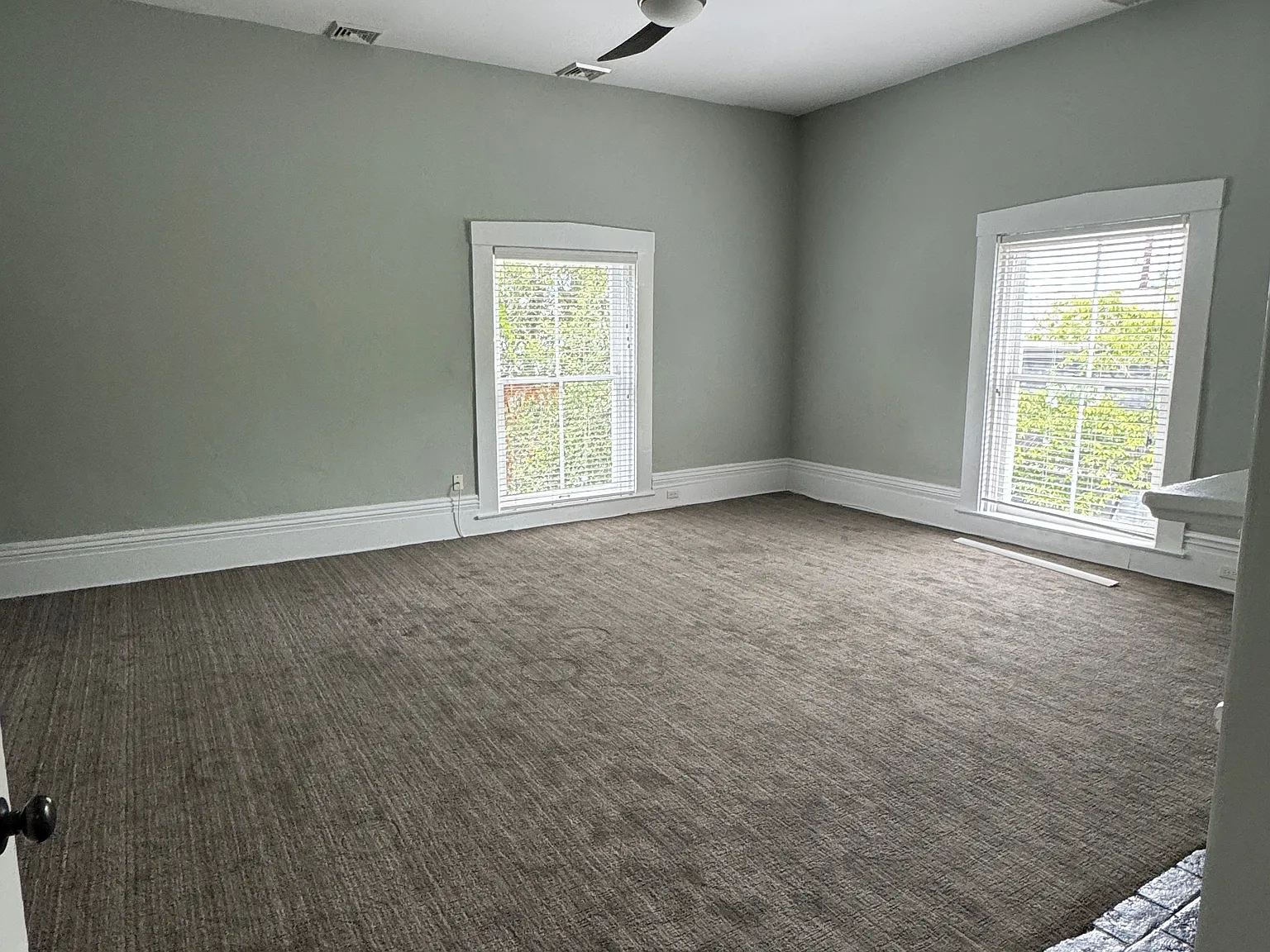 125 Forest Ave — Photo 1