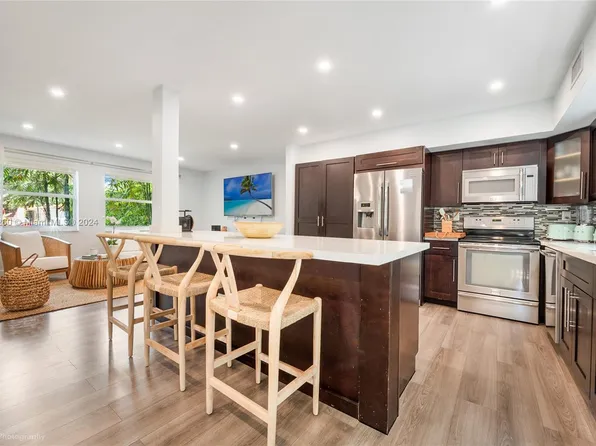 330 Alesio Ave, Coral Gables, FL 33134