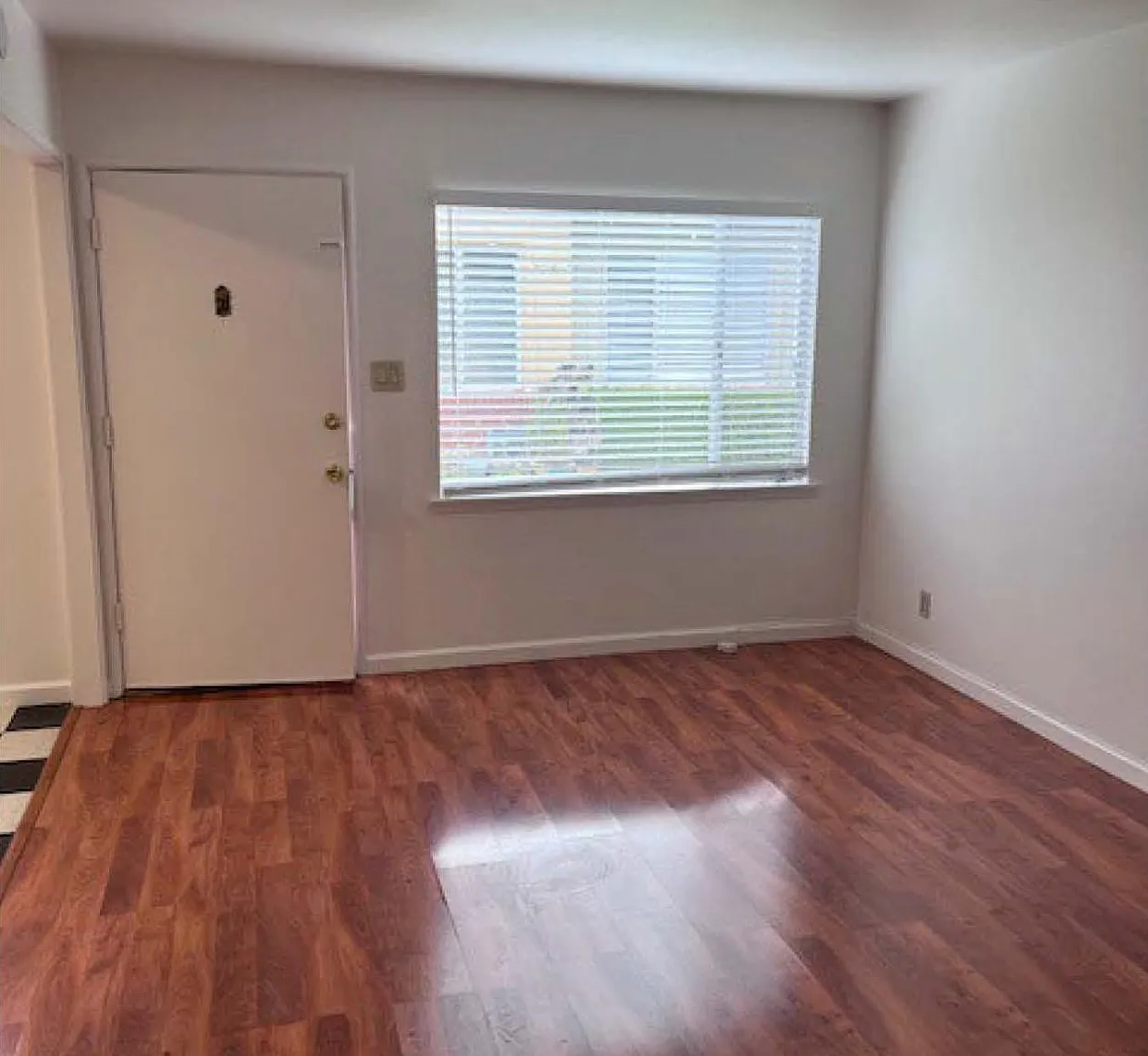 1 bed, 500 sqft, $2,000 — Photo 4