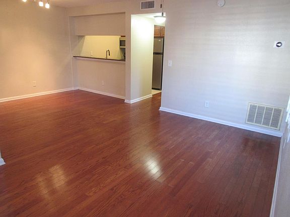 2nd image of 5440 S Macdill Ave APT 5E