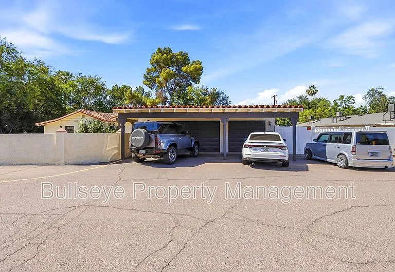 6530 N Central Ave — Photo 50