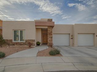 8805 Rich Ct NE, Albuquerque, NM 87122