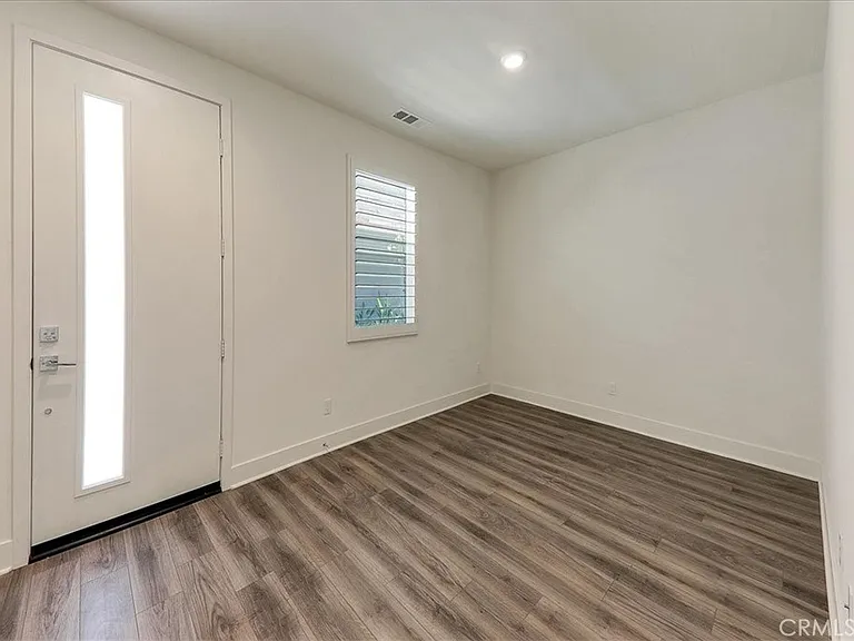 987 E Mason Ln #129 — Photo 8