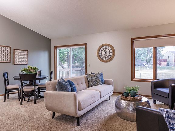 4th image of 4120 Prairie View Ct