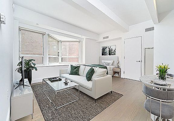 3rd image of 432 W 52nd St #2J
