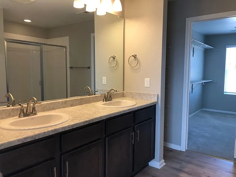 1105 Blue Bell Rd — Photo 14