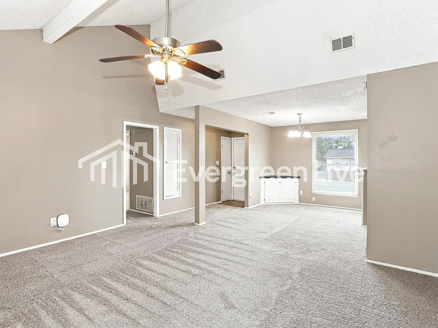 3 bed, 2.0 bath, 1201 sqft, $1,495 — Photo 4