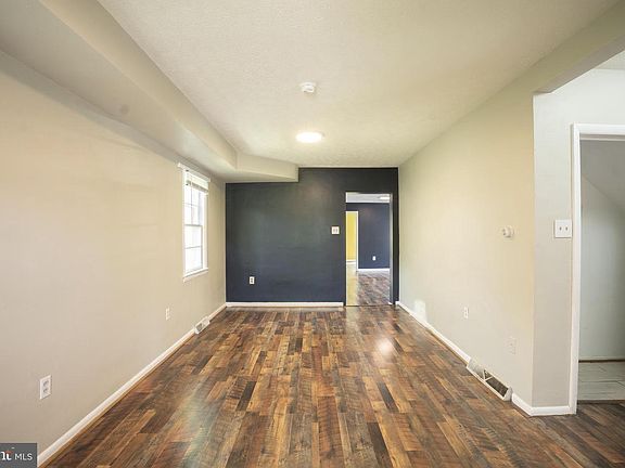 4th image of 452 Acton St