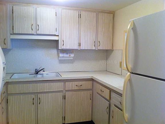5th image of 2466 Ecuadorian Way APT 34