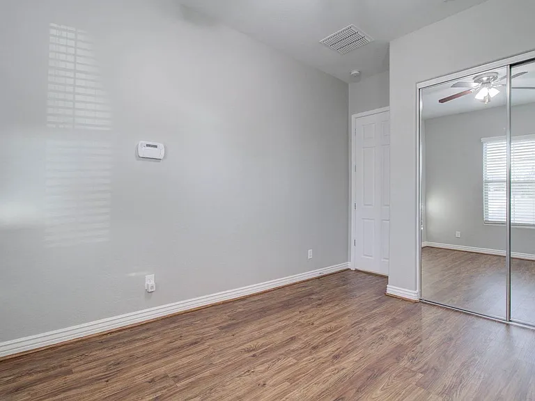 4617 E Walter Way — Photo 21