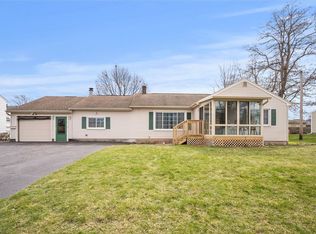 25 Overbrook Ave, Rochester, NY 14609