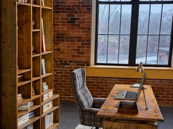 2 Storer St, Kennebunk, ME