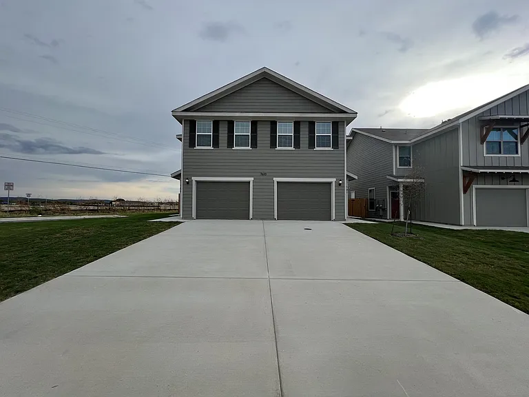 7610 Gramercy Way #101 — Photo 3