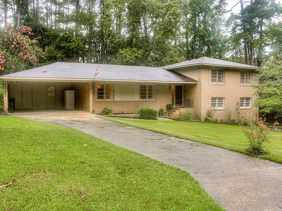 1st image of 629A Canterbury Dr