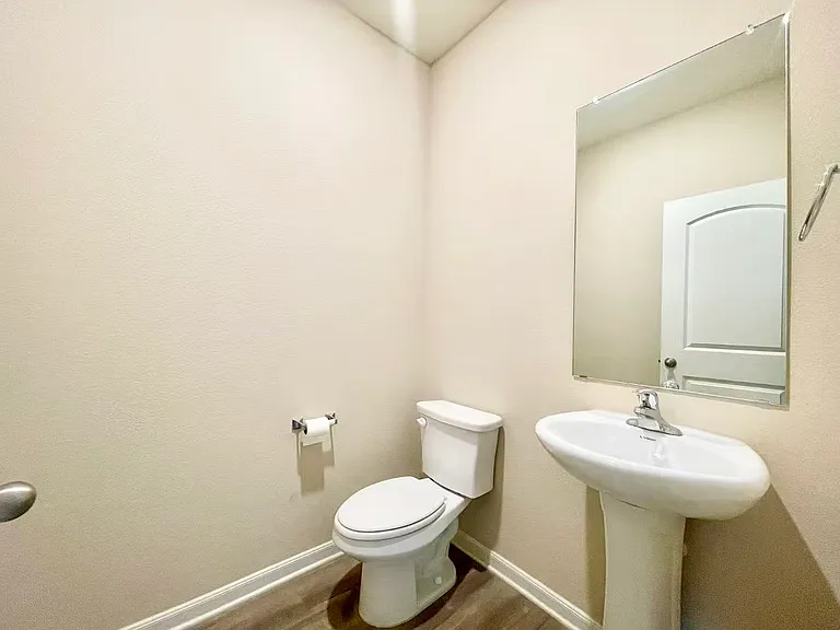 1702 Sandalwood Way — Photo 17