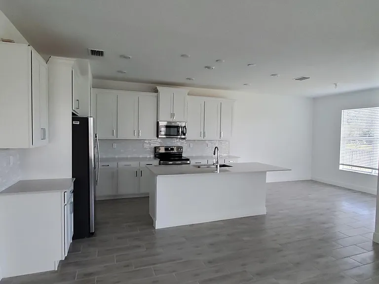 4108 Veleiros Ave — Photo 5