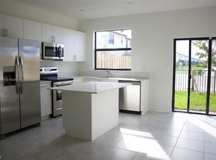 23040 SW 99th Ct, Miami, FL 33190