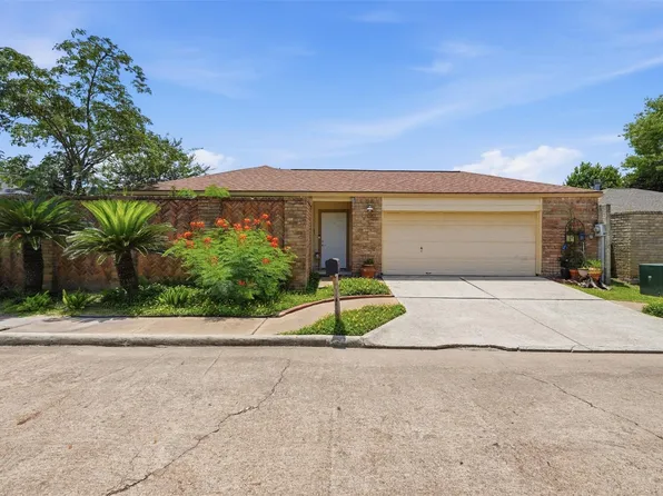 8311 Silvan Wind Ln, Houston, TX 77040