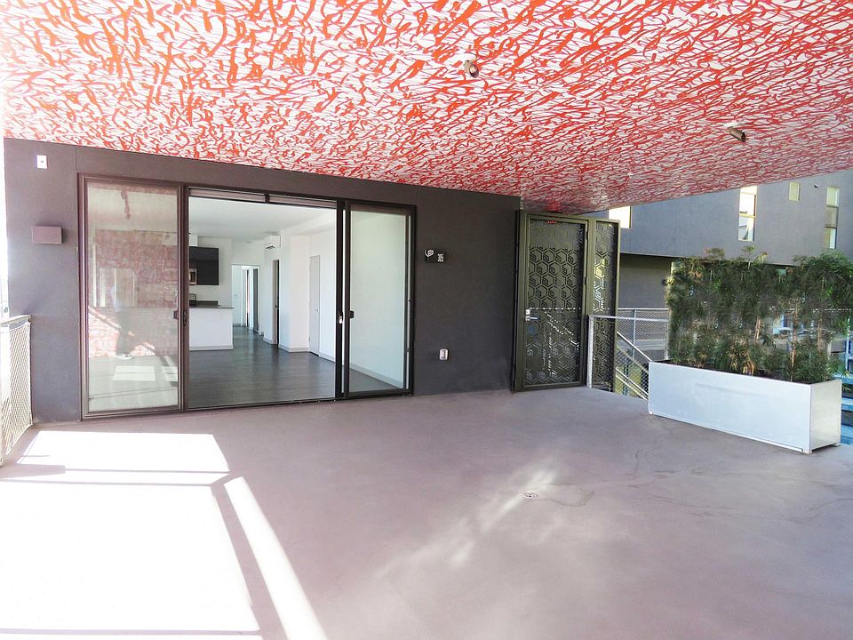 1st image of 4201 30th St APT 305